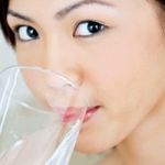 Nước súc miệng: để ý độ cồn cao